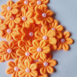 Small Quilt Flowers - #04Pearl - Carrot - 25 units
