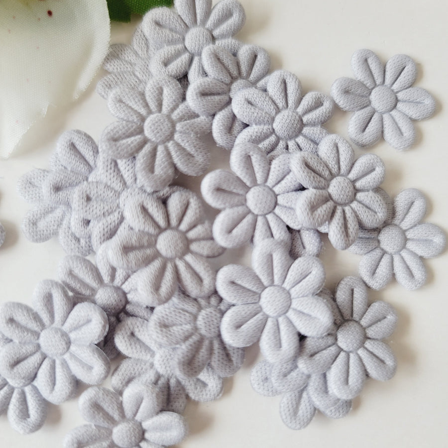 Small Quilt Flowers - #34 - Grey - 25 units