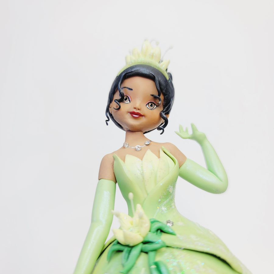 A Disney World Cake SO Good Tiana Could Have Baked It Herself | the disney  food blog