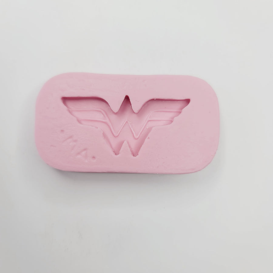 Wonder Woman Sign (Approx 2.5")  Silicone Mold 025 MA