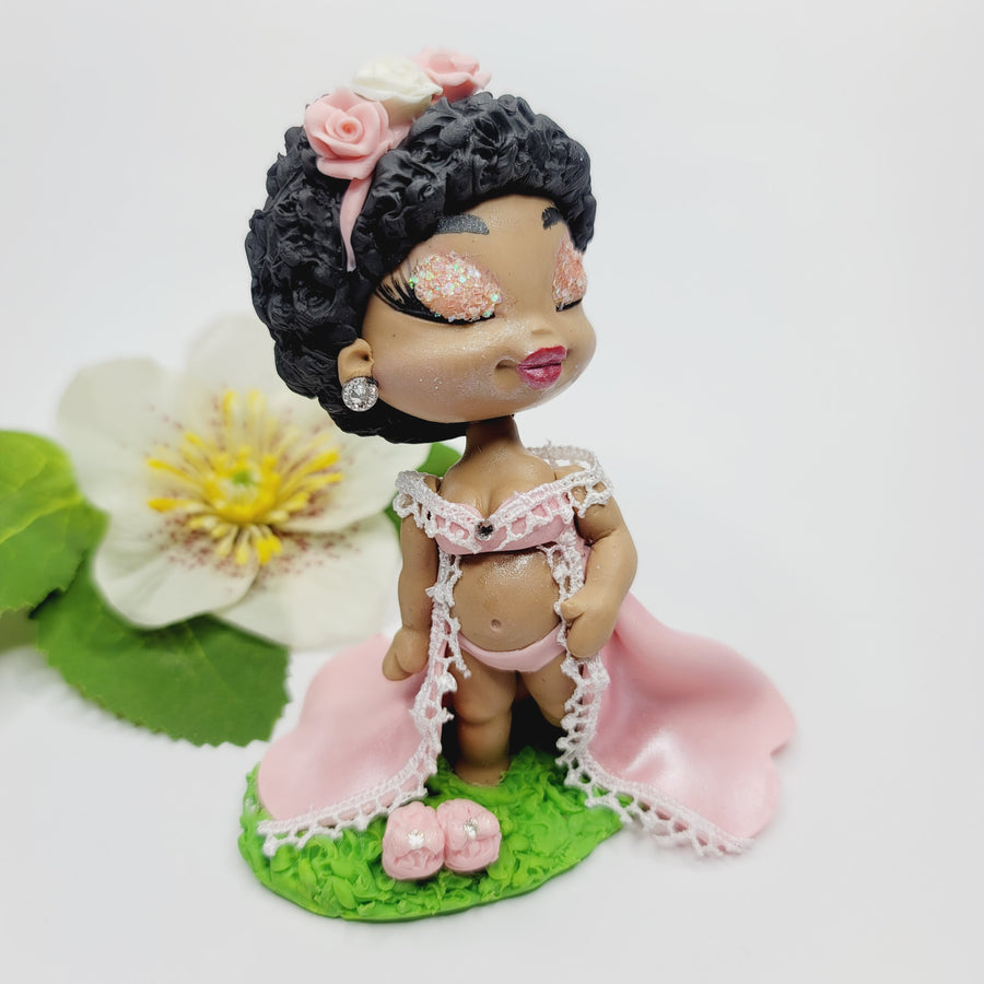 Pregnant Beauty Cake Top Characters