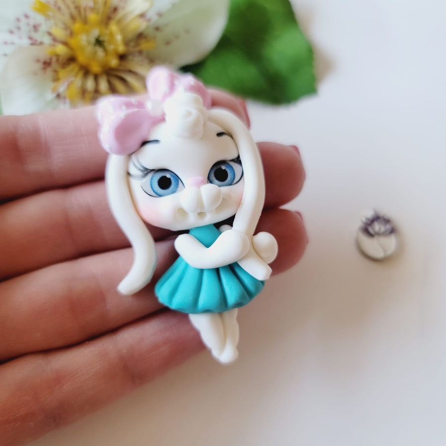 Lilica #321 Clay Doll for Bow-Center, Jewelry Charms, Accessories, and More